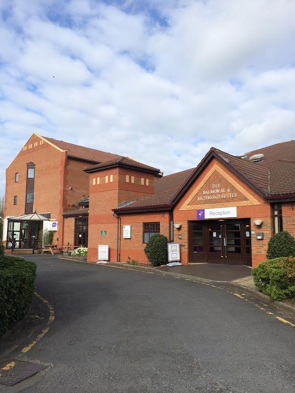 Hotel Wellington Park Leyland Exterior foto